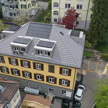 Yellow - Simple -- Olma Messen & Autobahn 1 Min, Hsg 6 Min, Spital 7min, Guenstige Parkplaetze