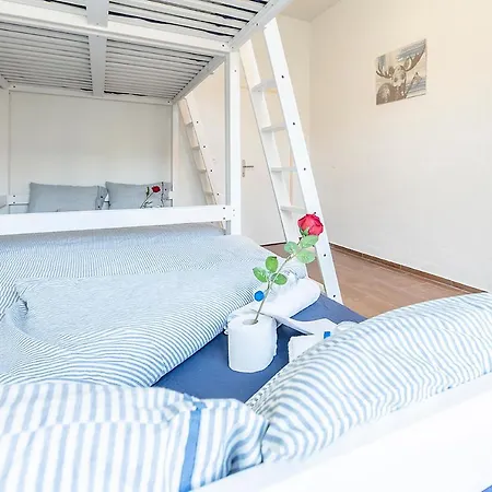 Yellow - Simple -- Olma Messen & Autobahn 1 Min, Hsg 6 Min, Spital 7min, Guenstige Parkplaetze * سانت غالن