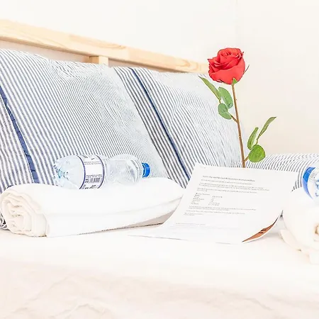 Yellow - Simple -- Olma Messen & Autobahn 1 Min, Hsg 6 Min, Spital 7min, Guenstige Parkplaetze Rum i privatbostad *