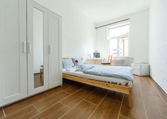 Alloggio in famiglia Yellow - Simple -- Olma Messen & Autobahn 1 Min, Hsg 6 Min, Spital 7min, Guenstige Parkplaetze