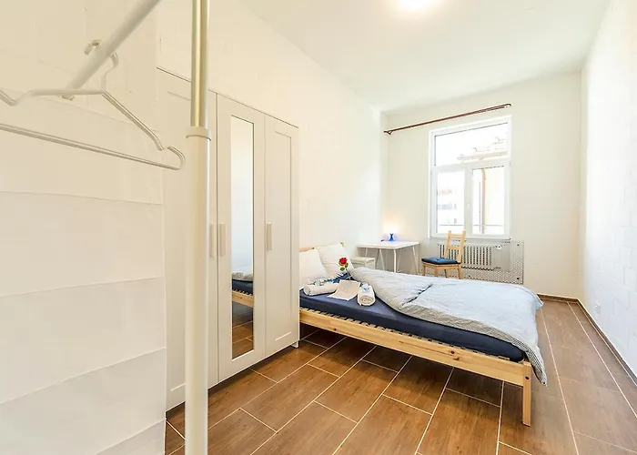 Yellow - Simple -- Olma Messen & Autobahn 1 Min, Hsg 6 Min, Spital 7min, Guenstige Parkplaetze * St. Gallen