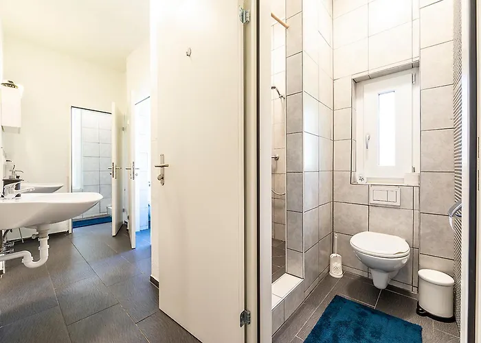 Yellow - Simple -- Olma Messen & Autobahn 1 Min, Hsg 6 Min, Spital 7min, Guenstige Parkplaetze Alloggio in famiglia St. Gallen