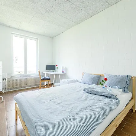 Yellow - Simple -- Olma Messen & Autobahn 1 Min, Hsg 6 Min, Spital 7min, Guenstige Parkplaetze 圣加仑