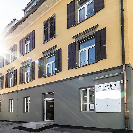 Quarto em Acomodações Particulares Yellow - Simple -- Olma Messen & Autobahn 1 Min, Hsg 6 Min, Spital 7min, Guenstige Parkplaetze St. Gallen
